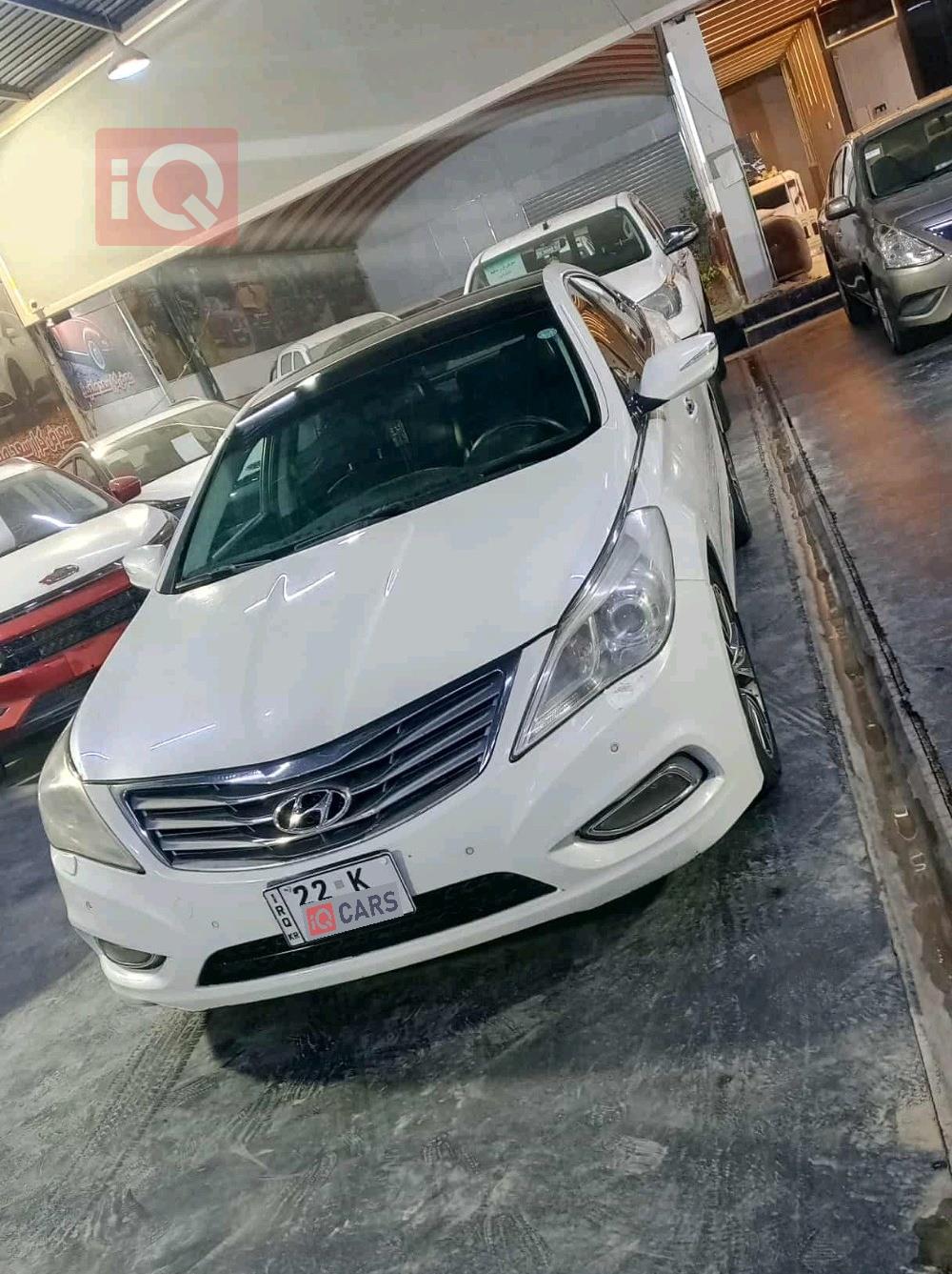 هيونداي أزيرا